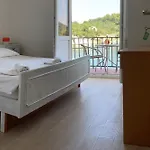 Apartments By The Sea Okuklje, Mljet - 4912 Apartment *