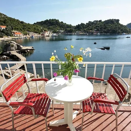 Apartments By The Sea Okuklje, Mljet - 4912 * Maranovici